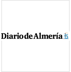 Escolares llenan de villancicos y felicitaciones las residencias de mayores de Almería